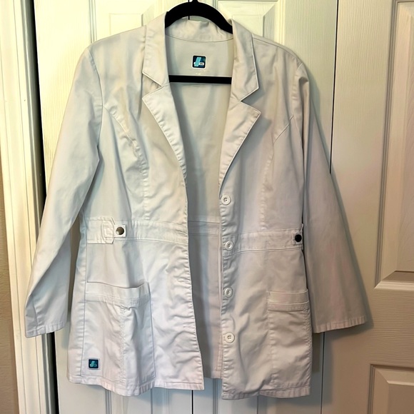 Adar Jackets & Blazers - White Scrub Jacket M